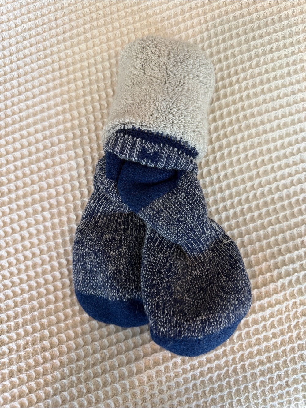Smartwool & REI Women’s Heavy Wool Hiking Socks – 2 Pairs – Medium - Picture 5 of 8